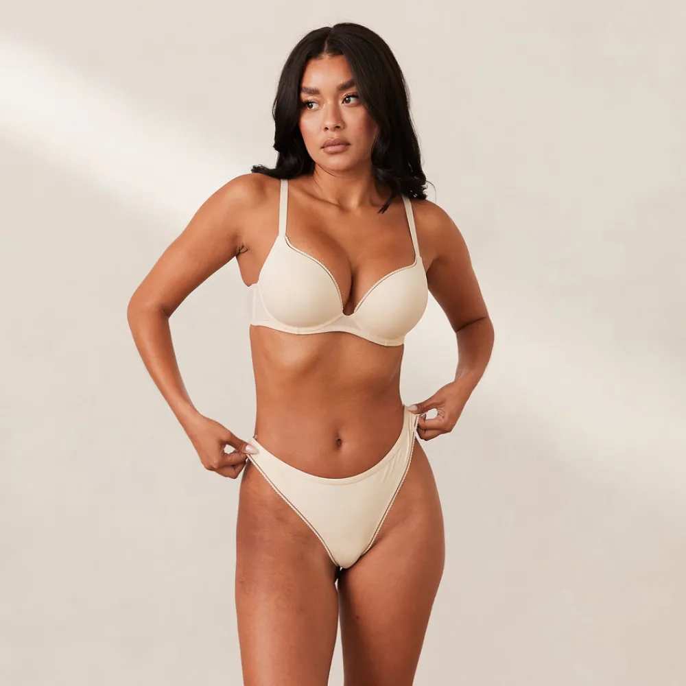 Outlet Comfort Push-Up T-shirt BH & String Set - Mit Bügel|Push-Up