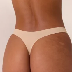 Hot Everyday Form String - Strings