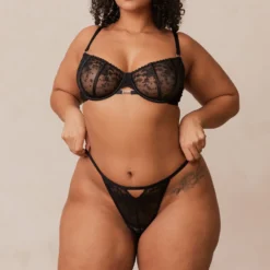 Outlet Flirt Balcony Bra & Thong/Briefs Set - Black Mit Bügel|Balcony