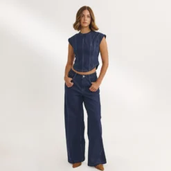 New Low-Rise-Jeans mit Weitem Bein - Hosen