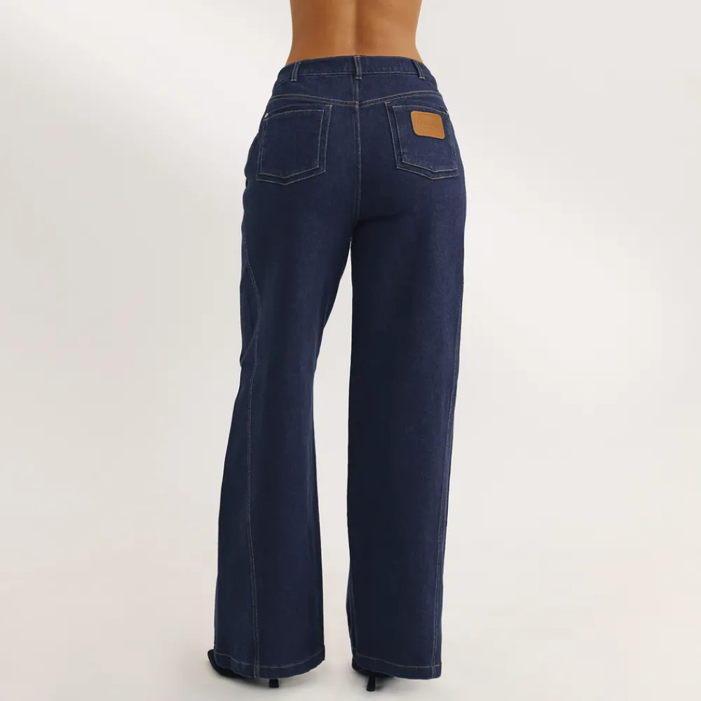 New Low-Rise-Jeans mit Weitem Bein - Hosen