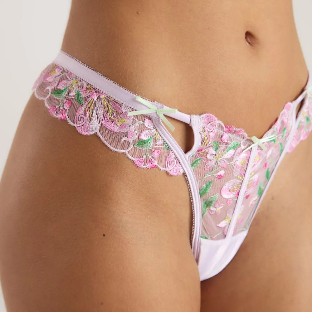 Sale Lucielle String - Strings