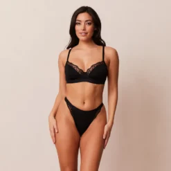 New Ribbed Balcony BH und String/Slip Set - Mit Bügel|Balcony
