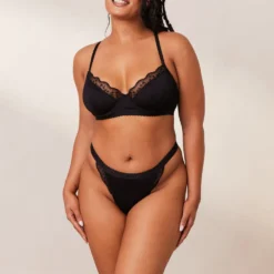 New Ribbed Balcony BH und String/Slip Set - Mit Bügel|Balcony