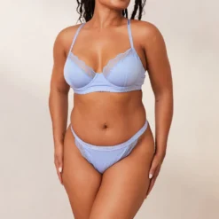 Clearance Ribbed Balcony BH und String/Slip Set - Mit Bügel|Balcony