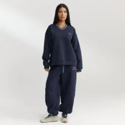 Outlet V-Neck Pullover - Hoodies Und Sweatshirts